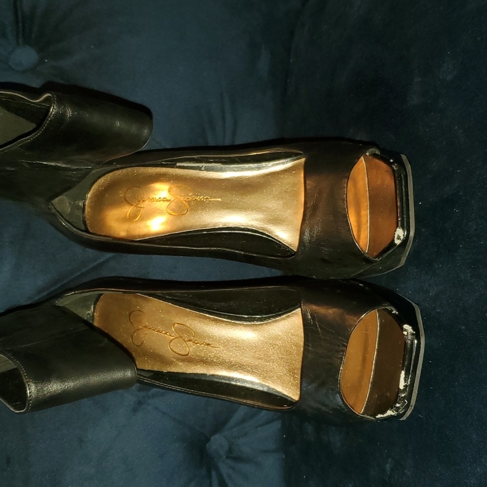 Jessica Simpson Heels - Picture 9 of 11